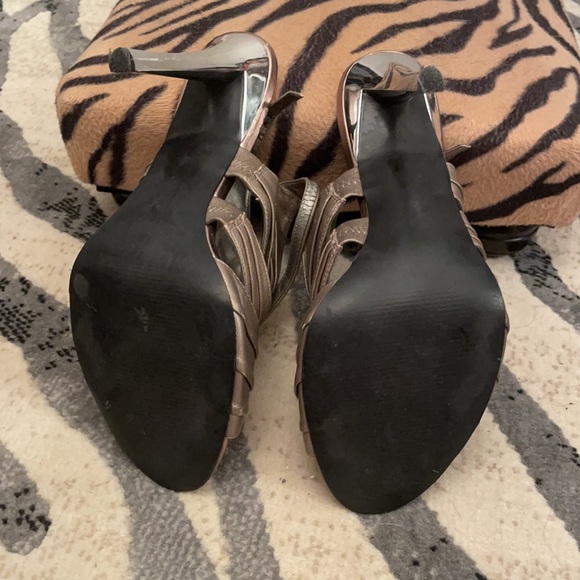 SEXY MARC FISHER HEELS *PICK 2 FOR $40* - Picture 4 of 7